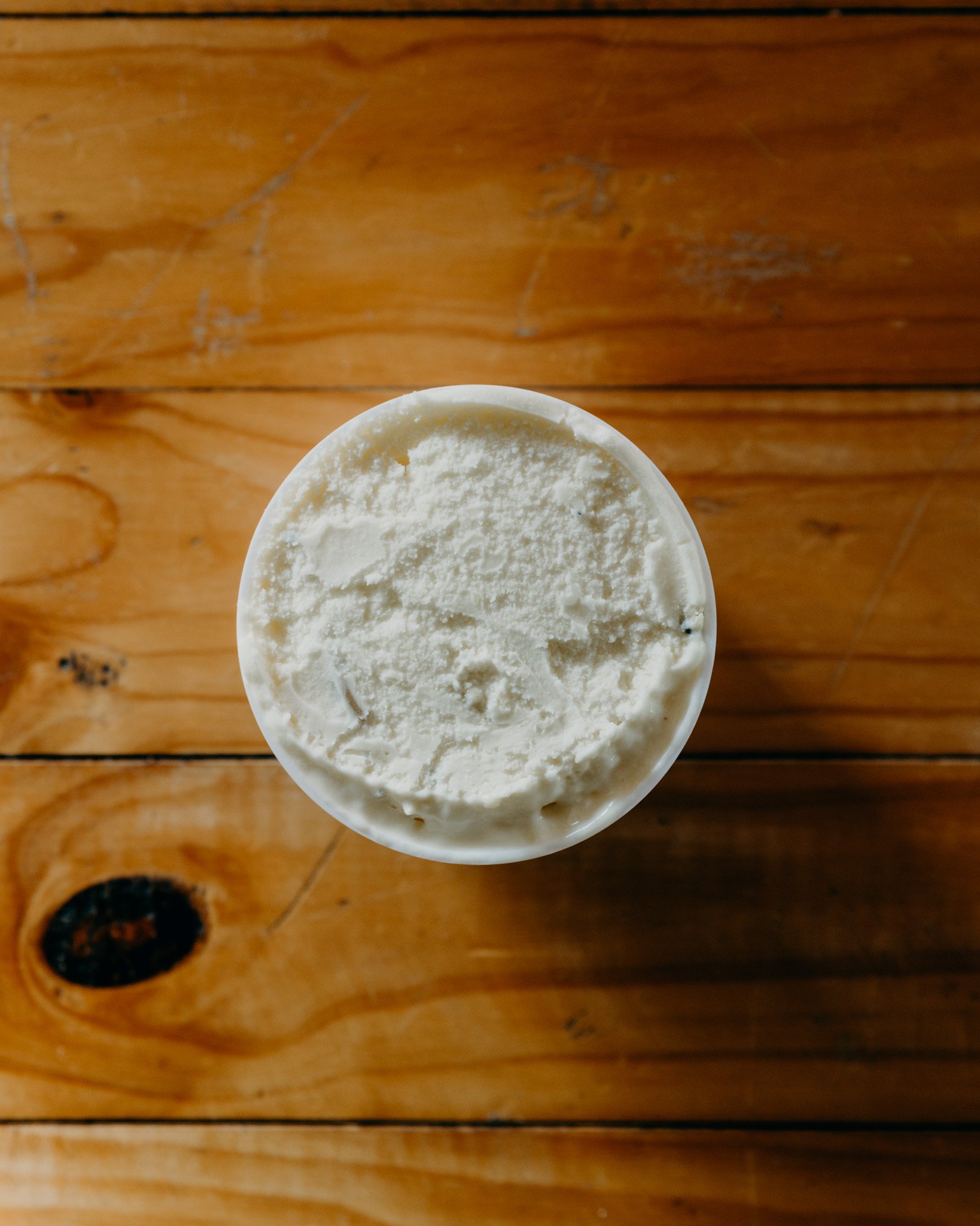 Pear & blue cheese ice cream tub