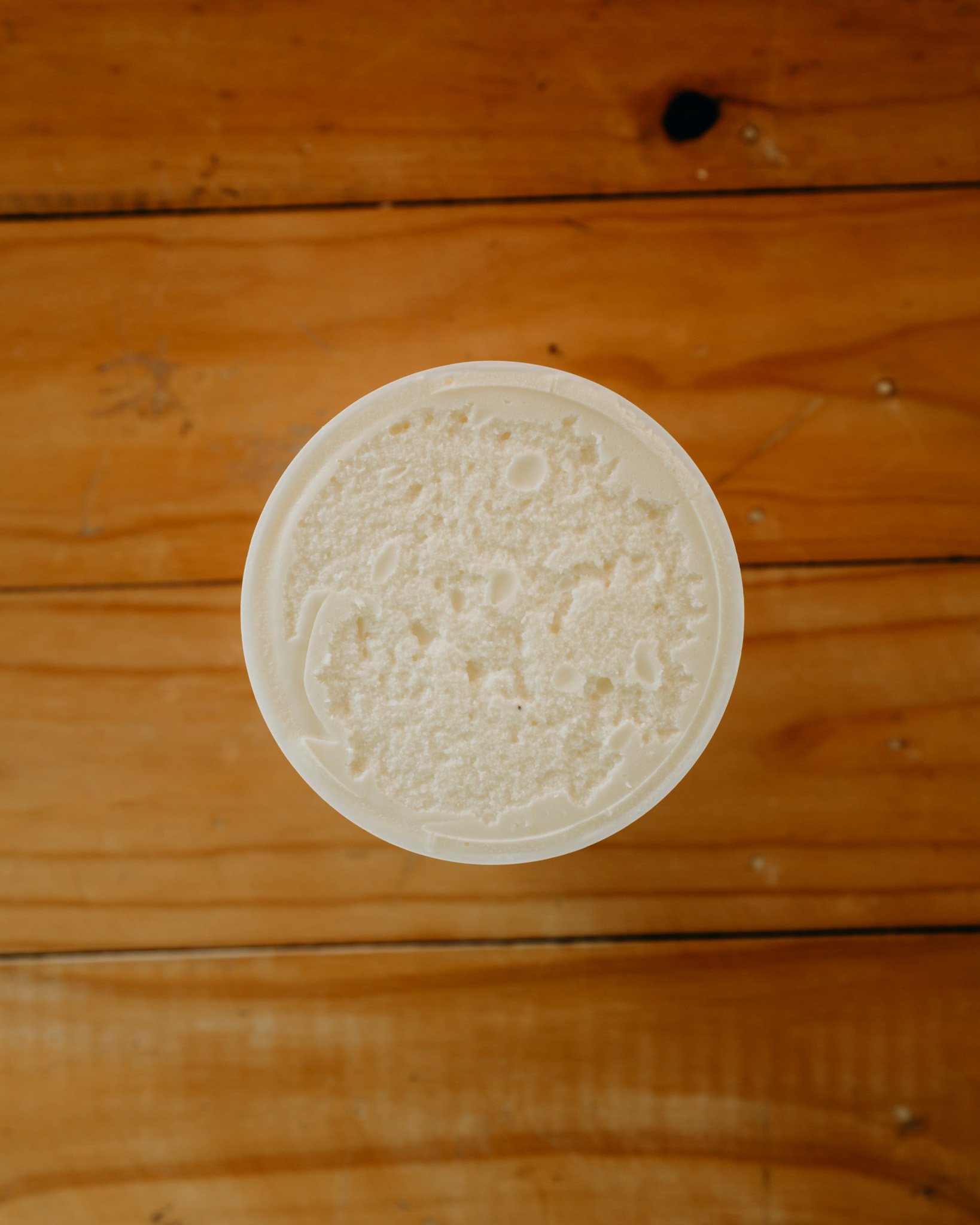 Double fold vanilla ice cream tub